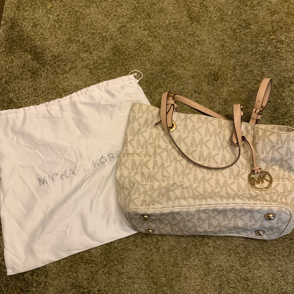 Michael kors tote and matching wallet